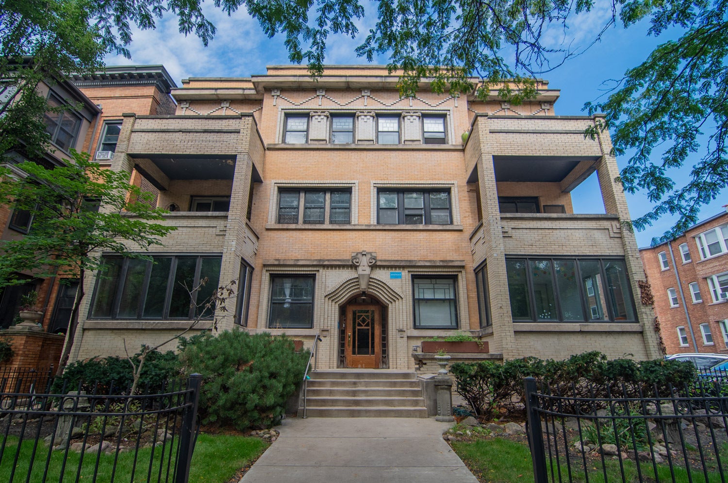 844 W Lakeside Place — photo