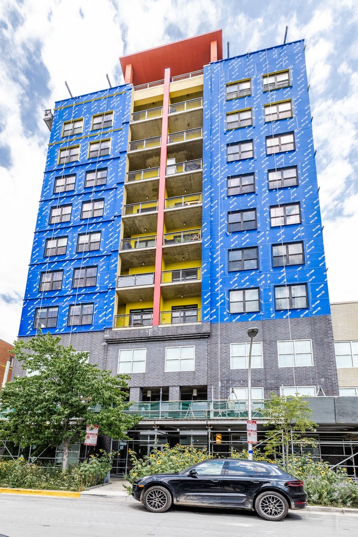 1122 W Catalpa Avenue 616 — photo