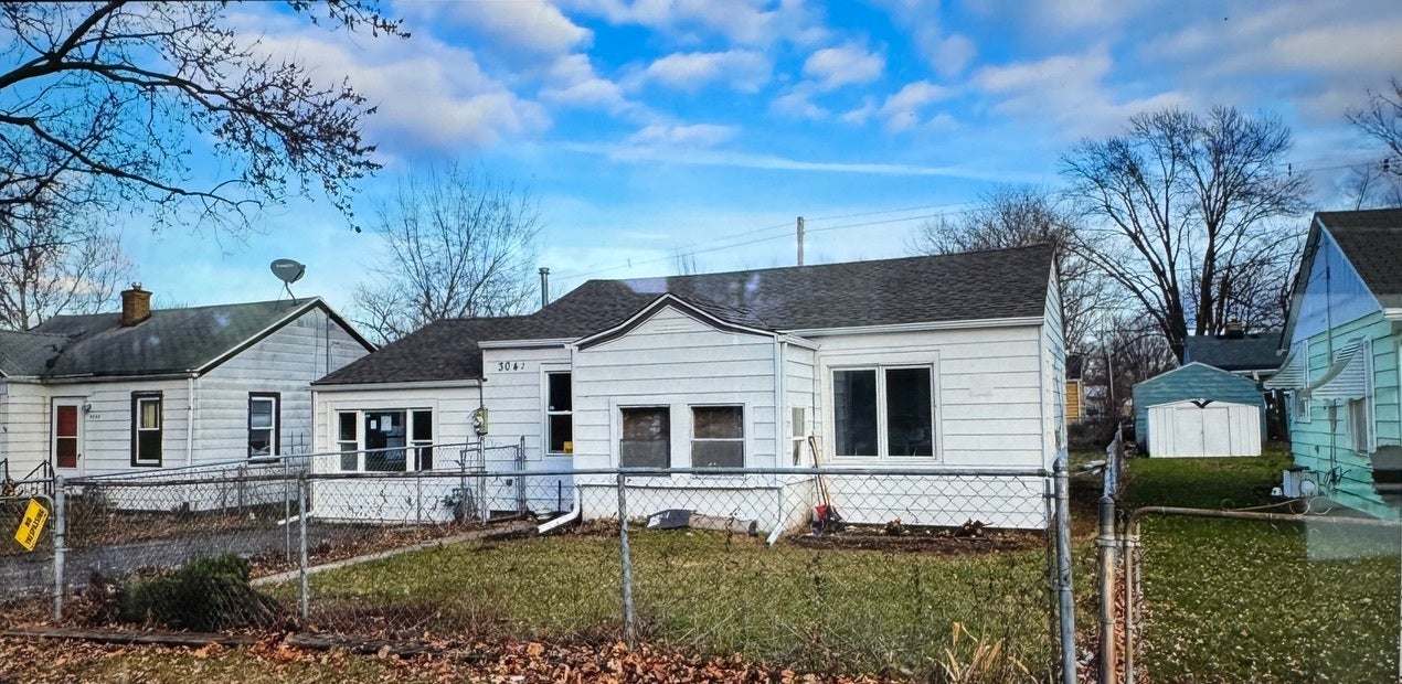 3042 Horton Street — photo