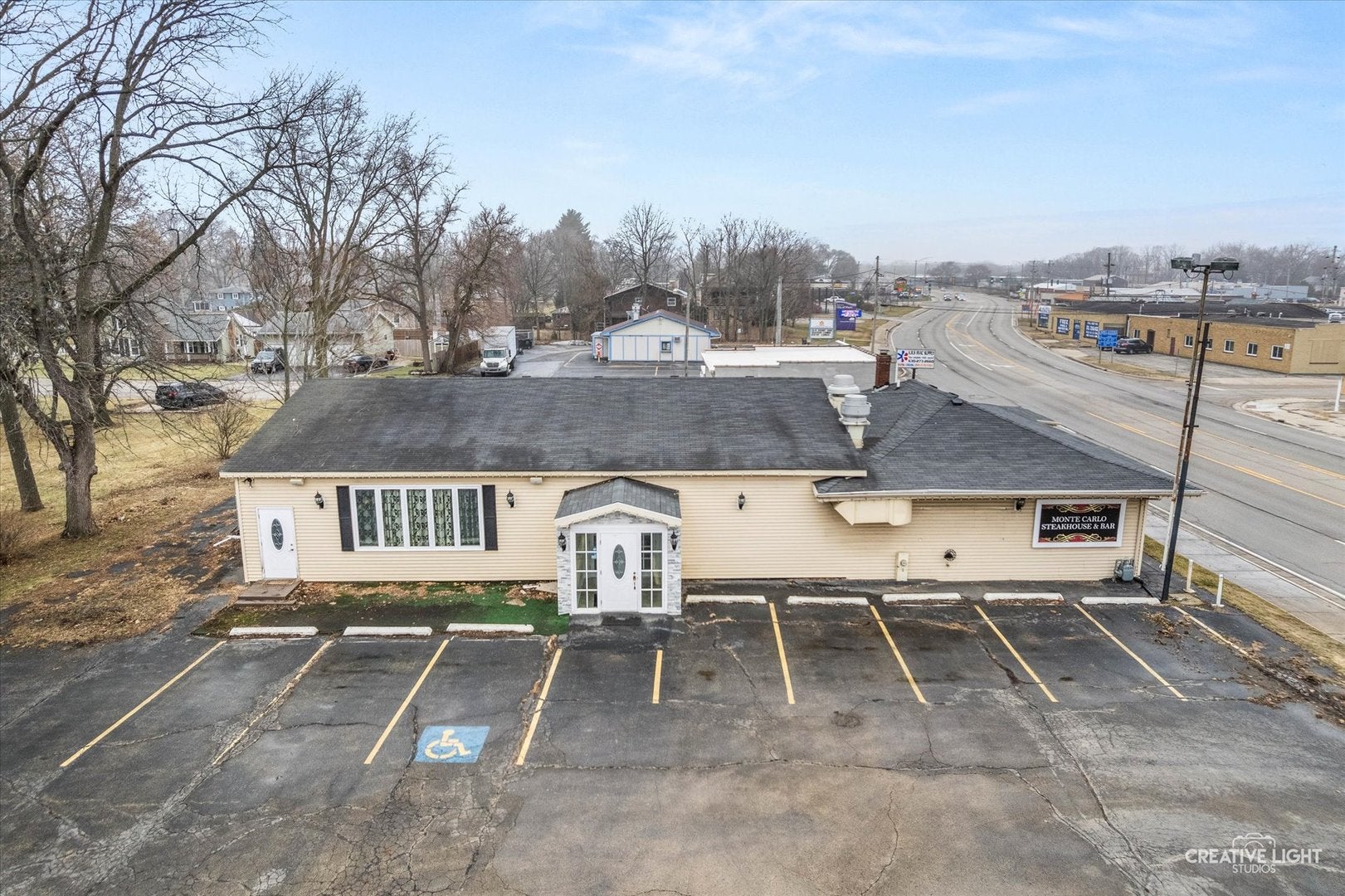 209 W South Street — photo