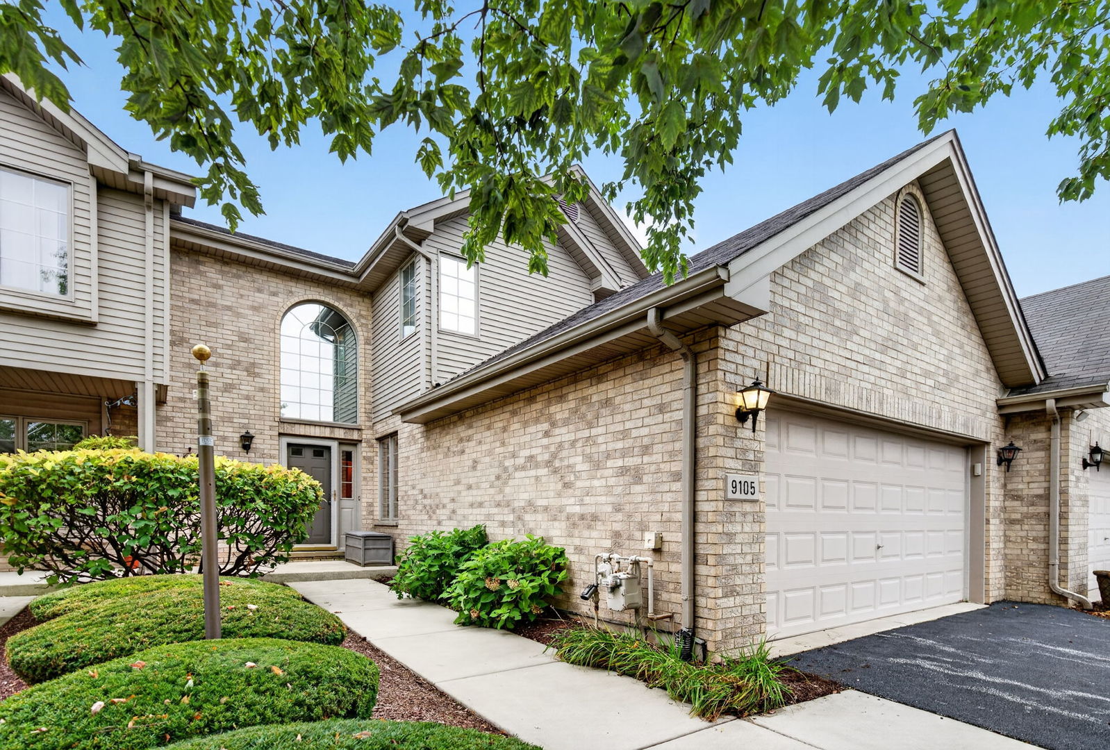 9105 Newcastle Court — photo