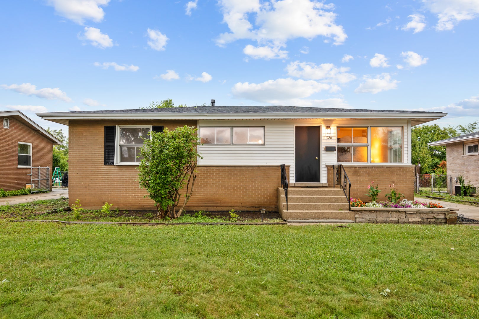 326 E Alden Drive — photo