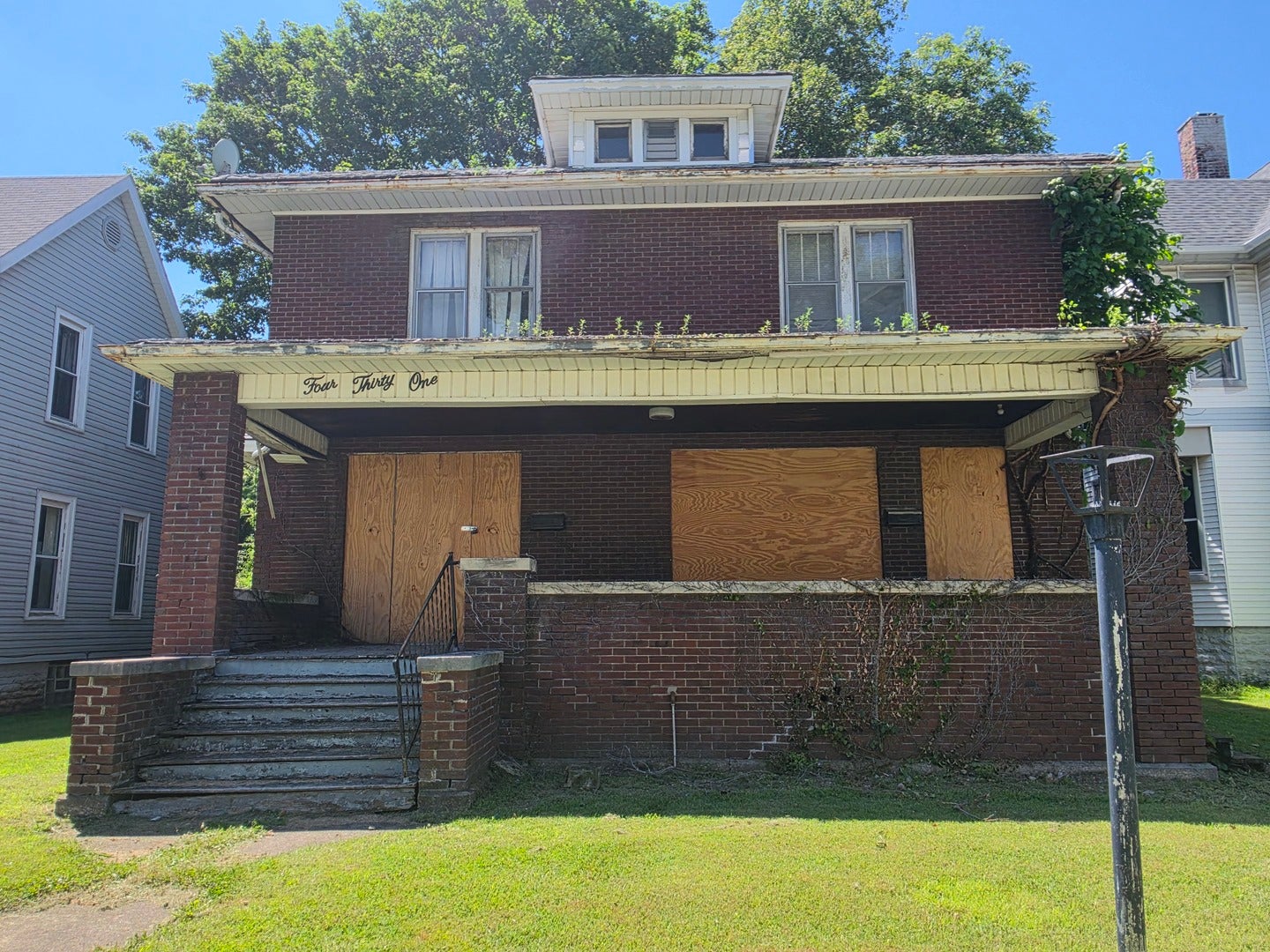 431 S Harrison Avenue — photo