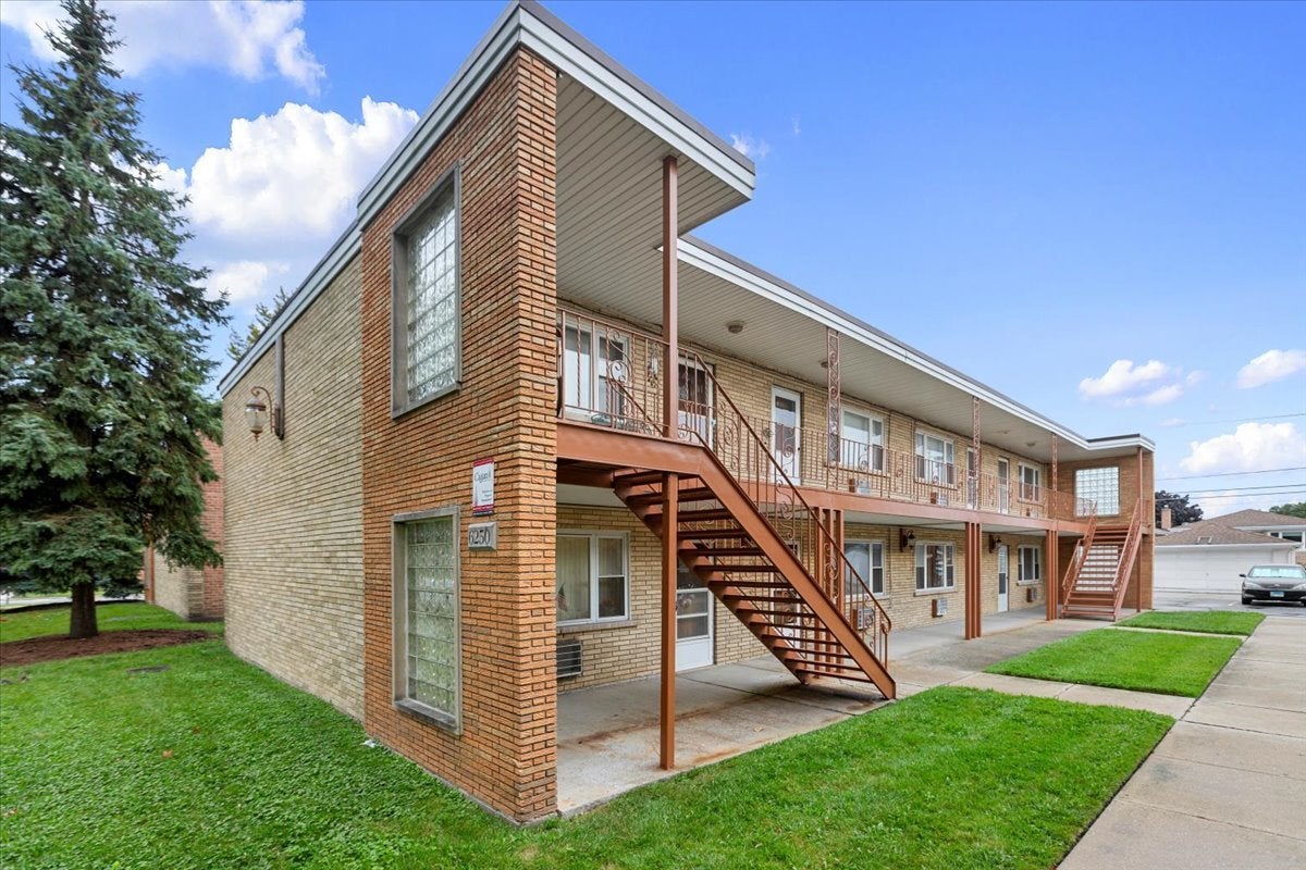 6250 W 64th Place 101 — photo