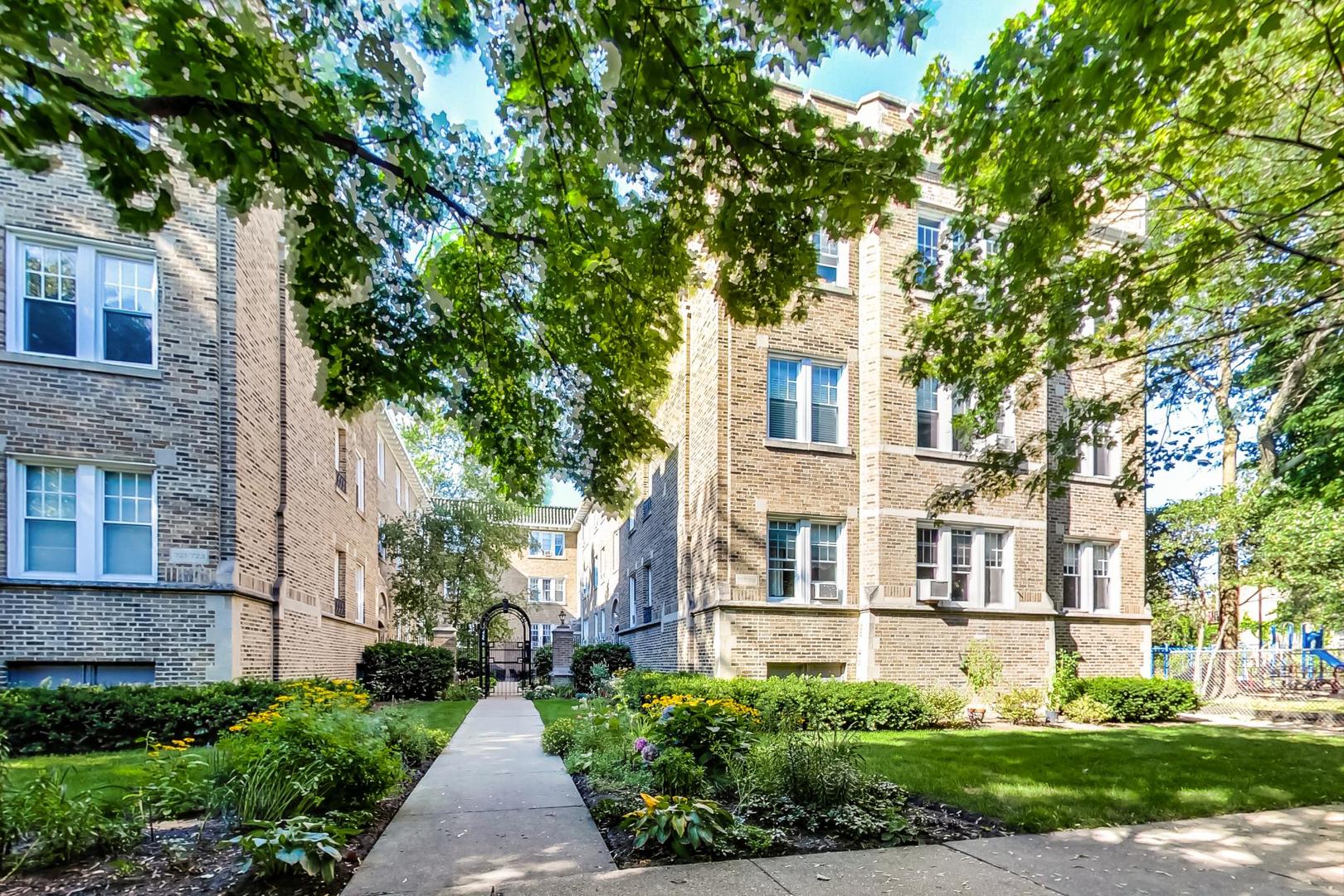 719 Reba Place 2N — photo