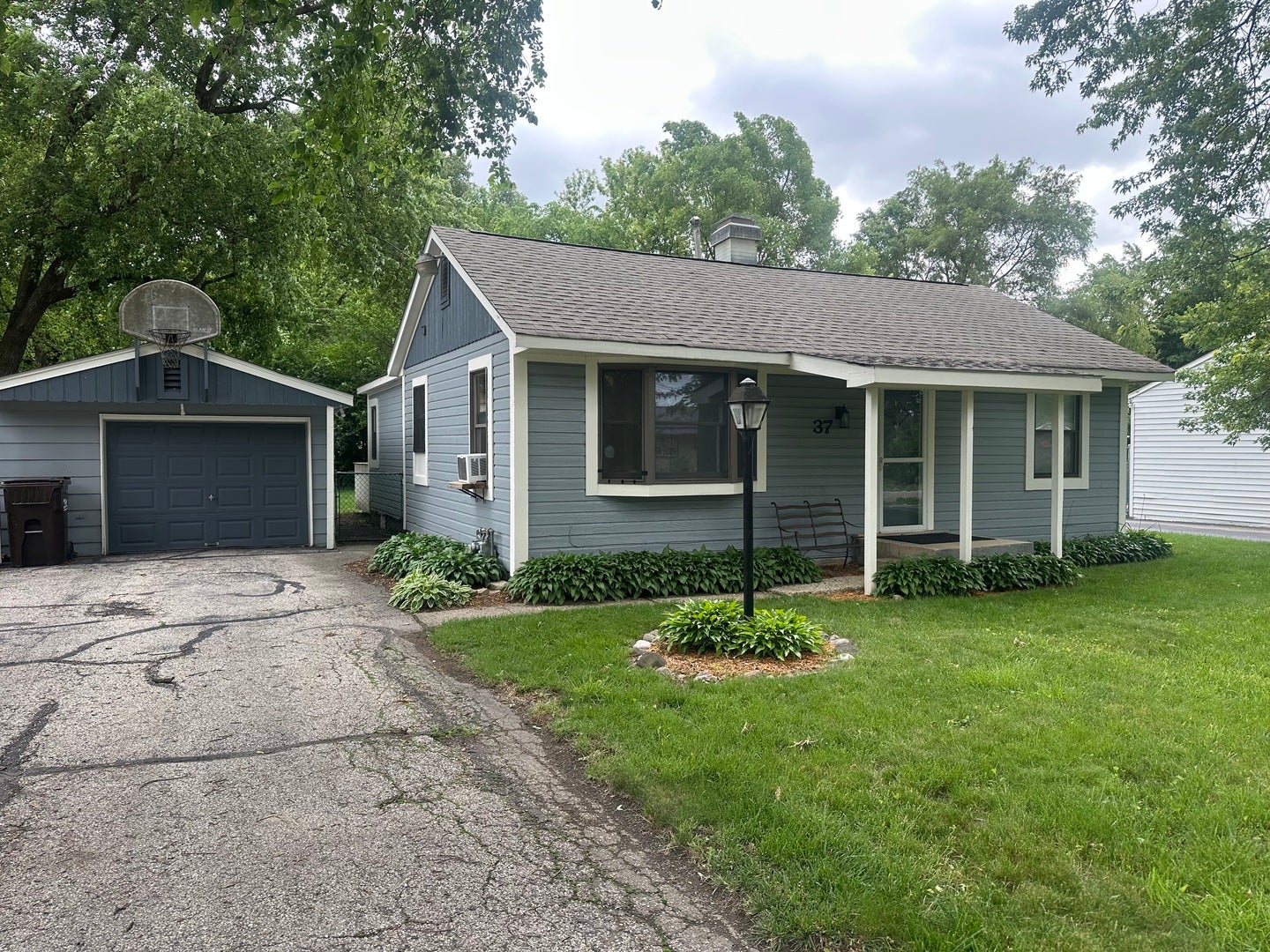 37 S Heather Drive — photo