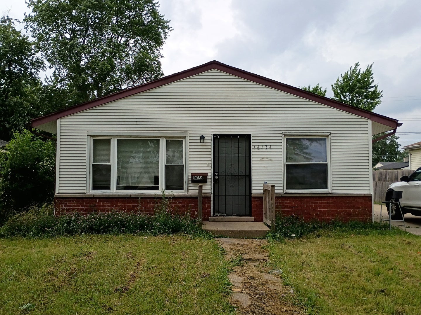 16134 Justine Street — photo