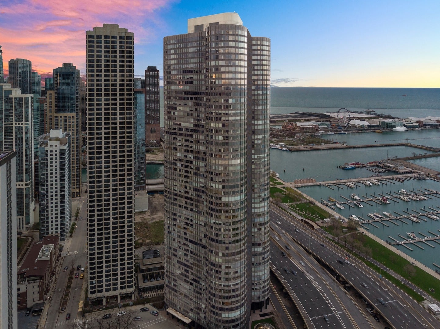 155 N Harbor Drive 4905 — photo