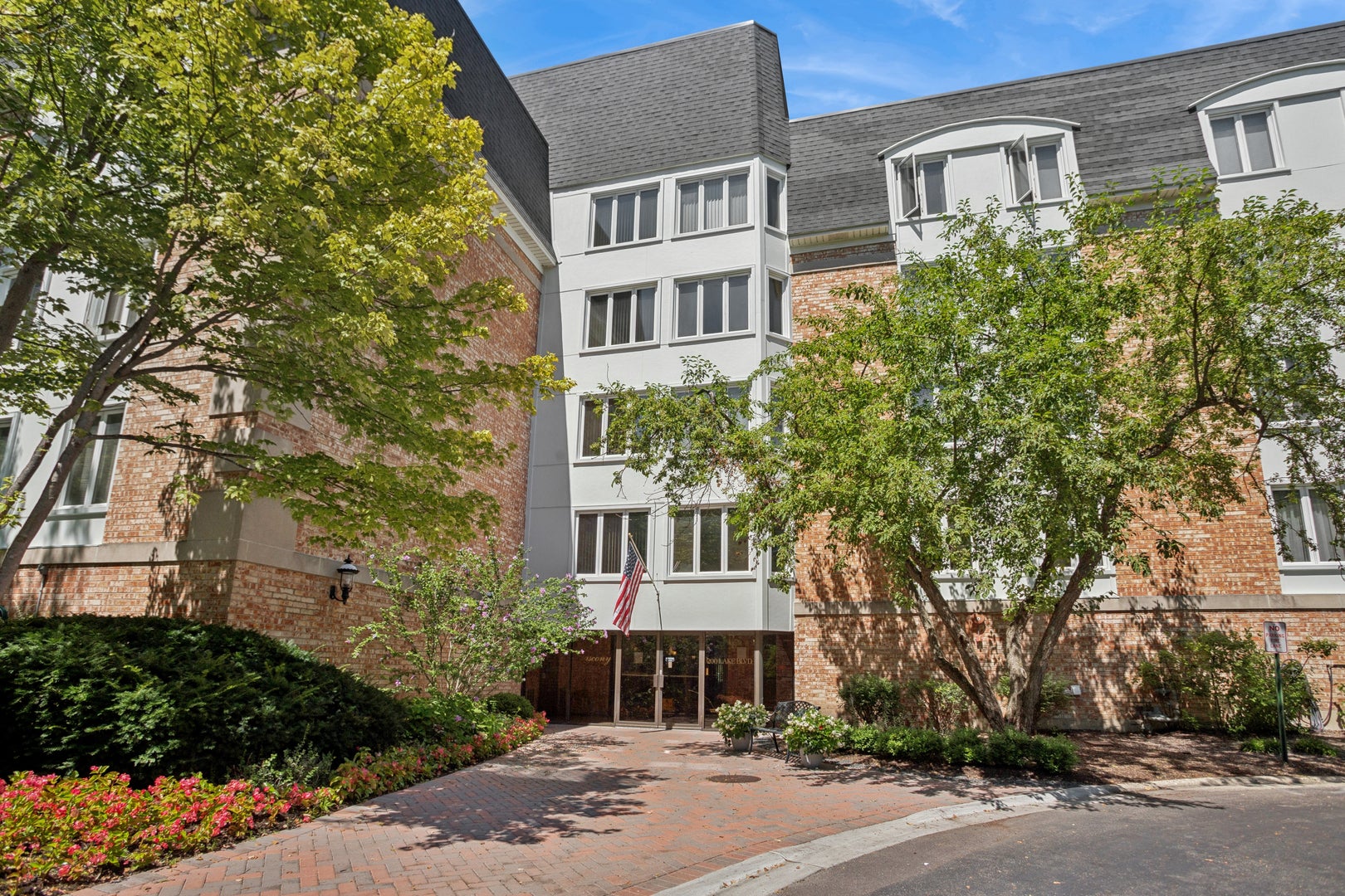 200 Lake Boulevard 428 — photo