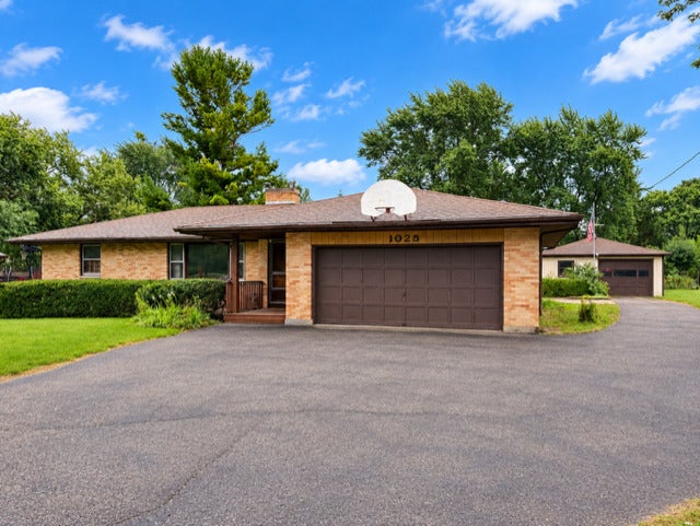 1025 Bode Road — photo