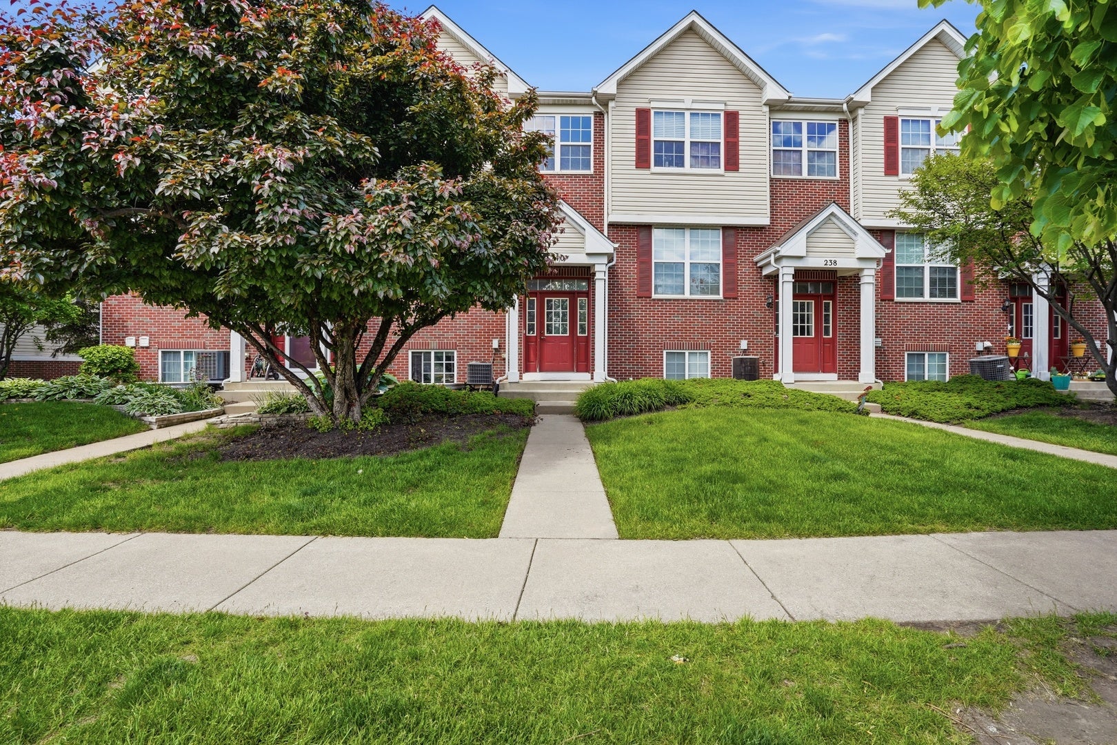 240 S Alder Creek Drive — photo