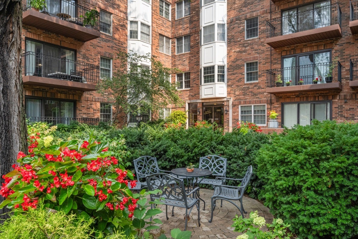 1503 Oak Avenue 410 — photo