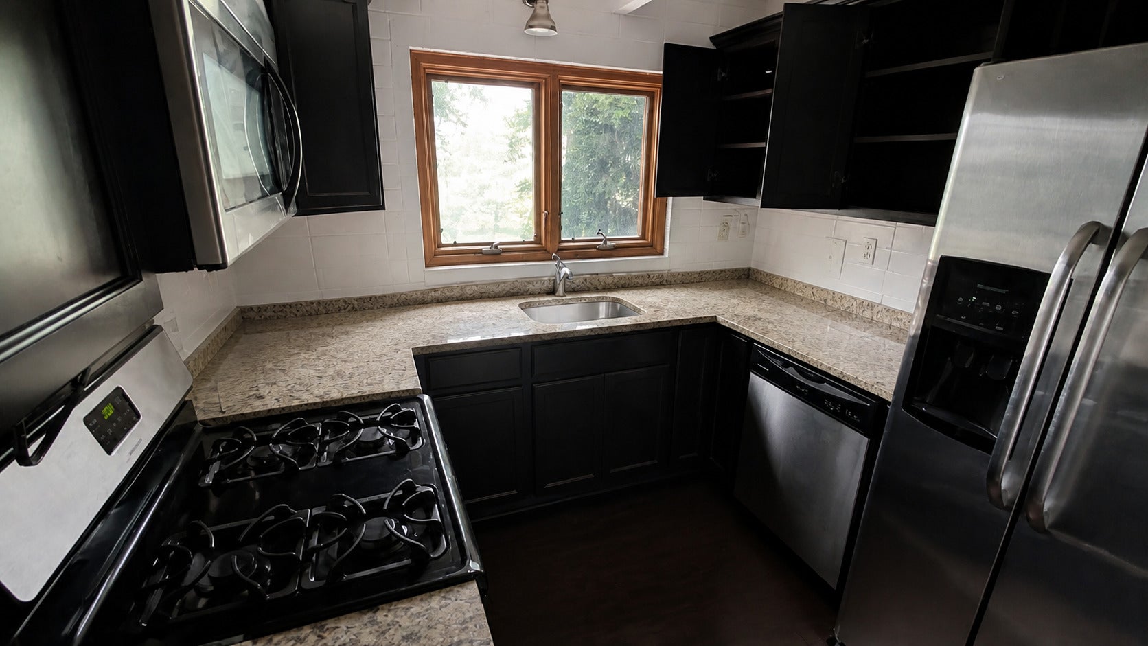 Home in Chicago, IL 60626 — photo 3