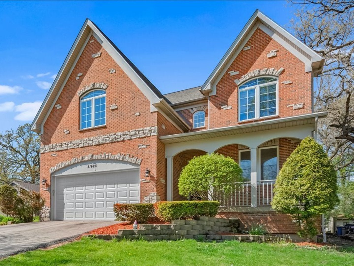 21428 W Crescent Drive — photo