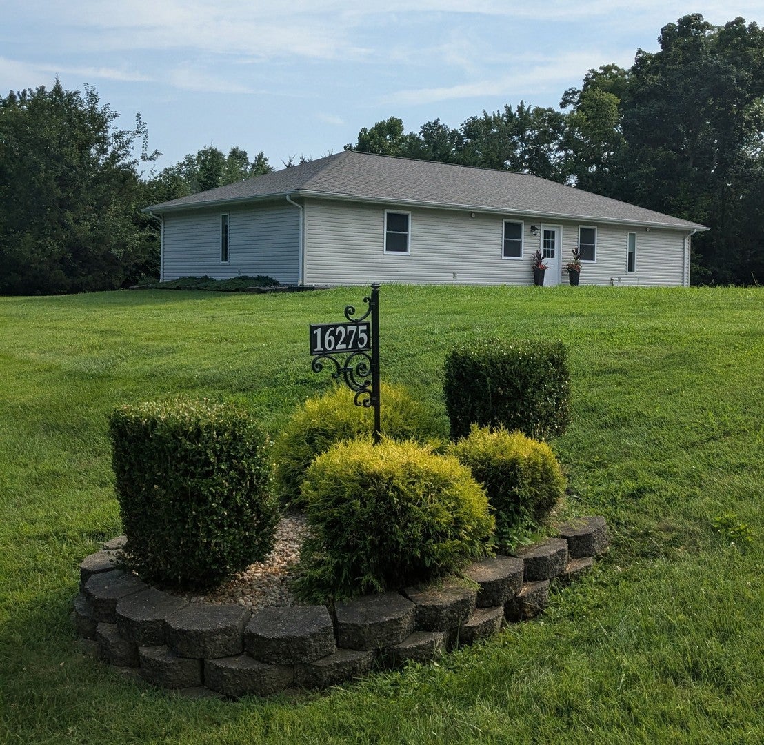16275 N Illinois Hwy. 37 — photo