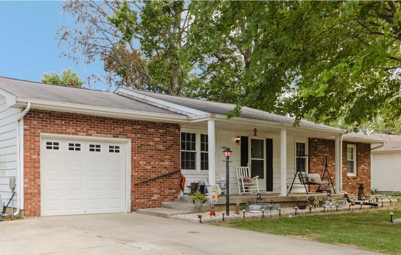 1302 Susan Lane — photo