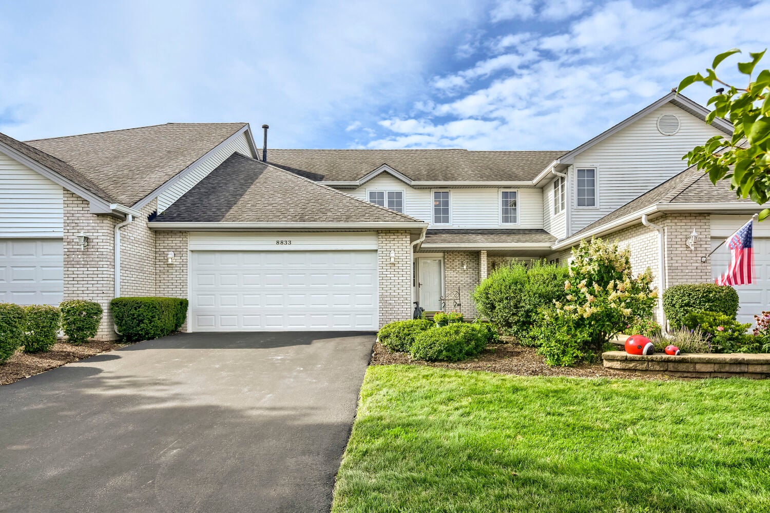 8833 Bluebird Drive — photo