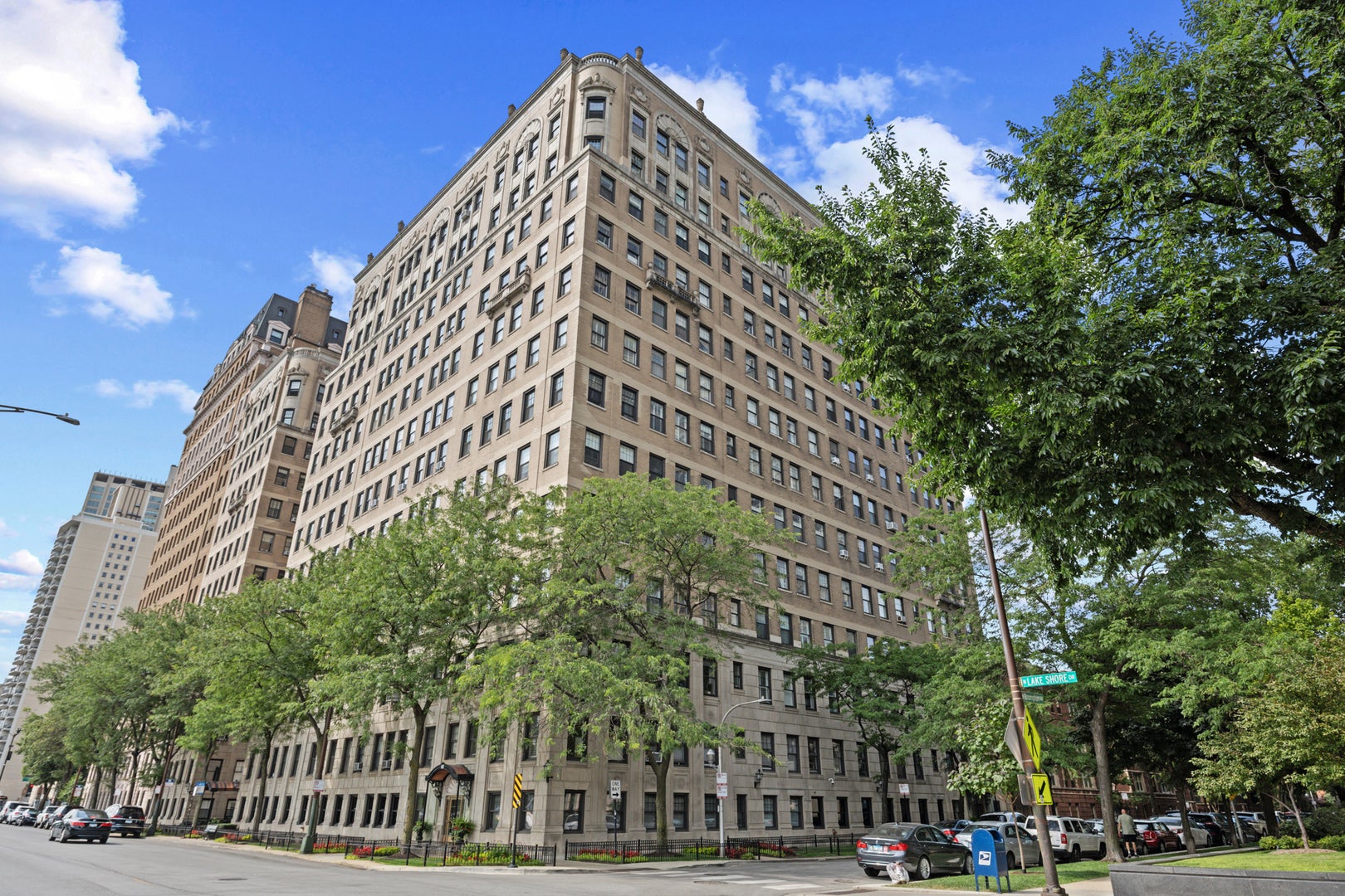 3530 N Lake Shore Drive 7B — photo