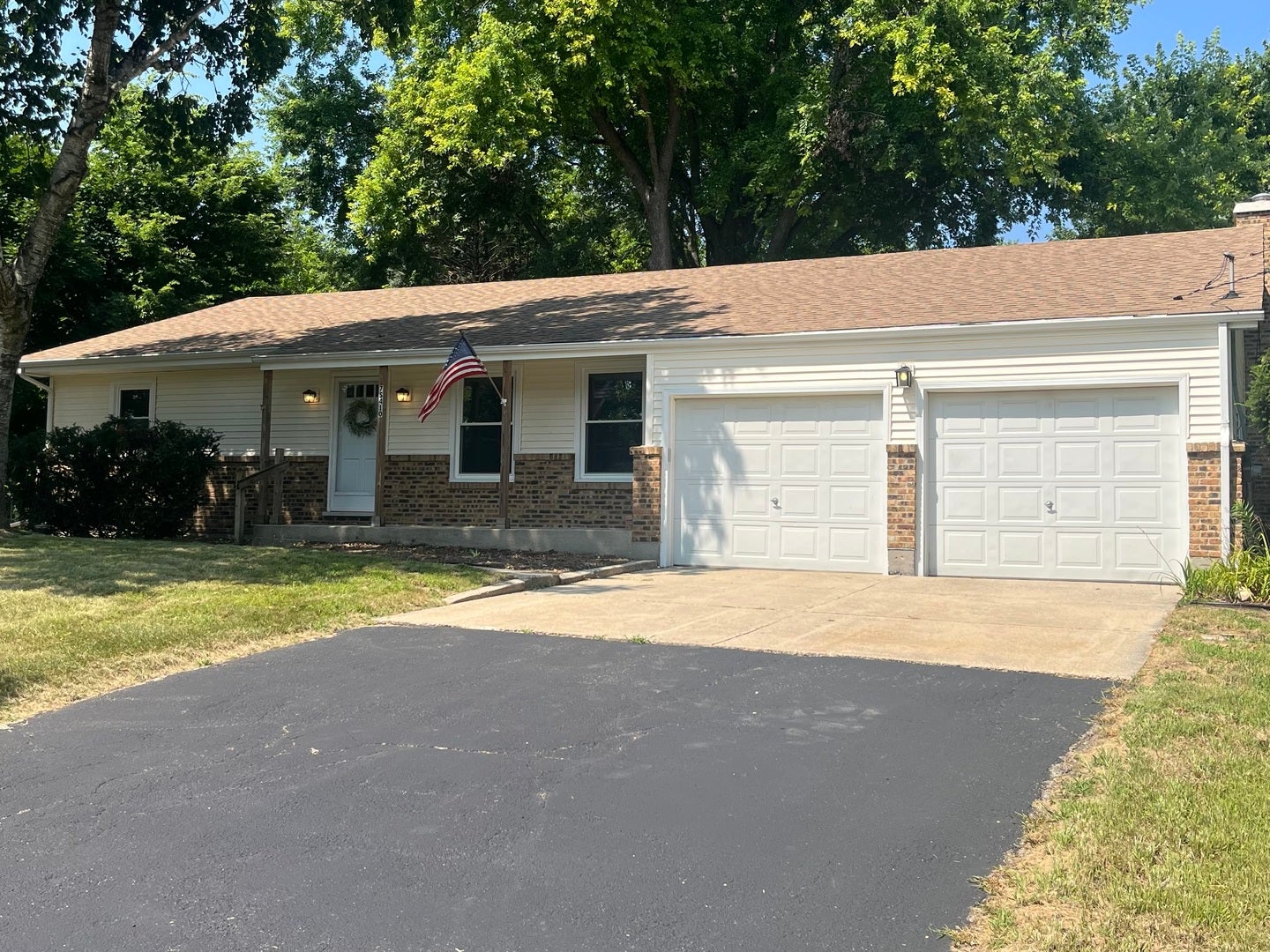 7S410 Midfield Drive — photo