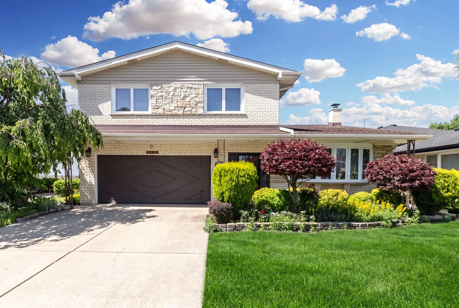 8432 W Amelia Drive — photo