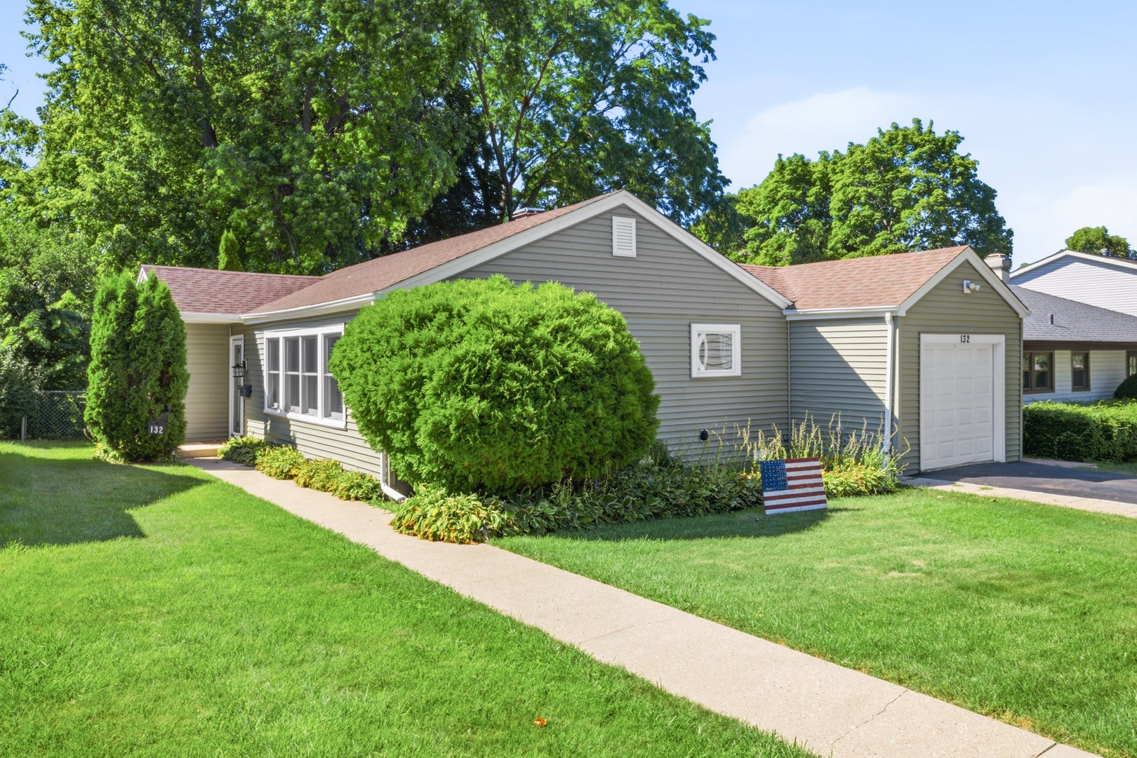 132 Walnut Court — photo