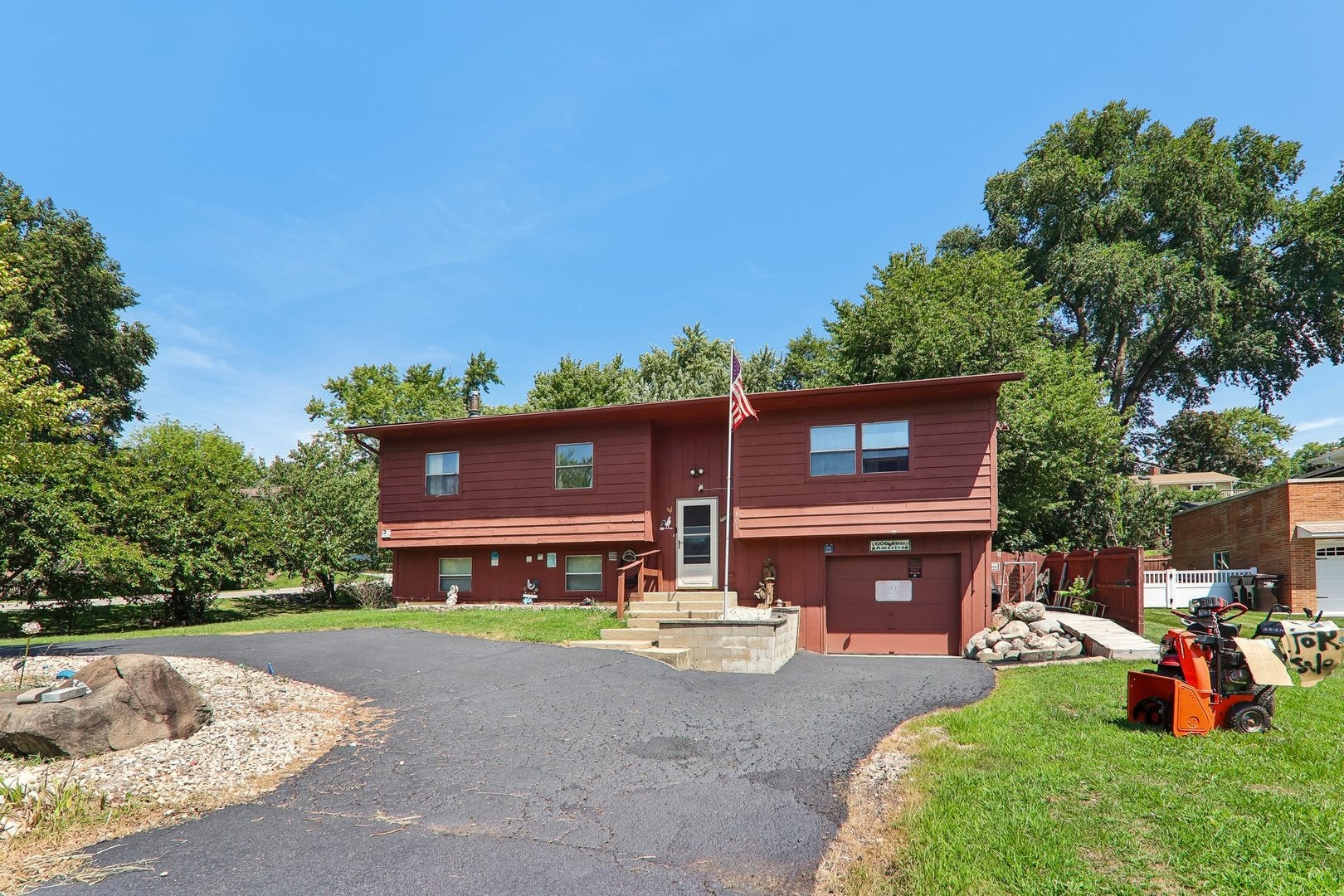 801 Sheridan Drive — photo