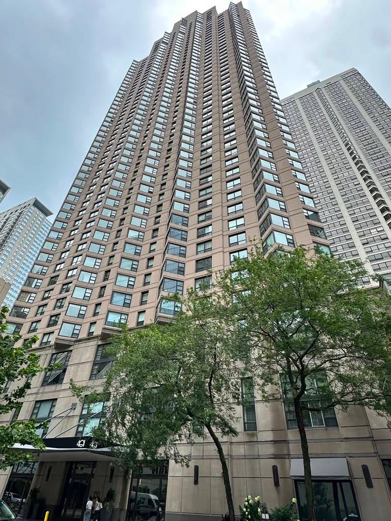 401 E Ontario Street 2307 — photo