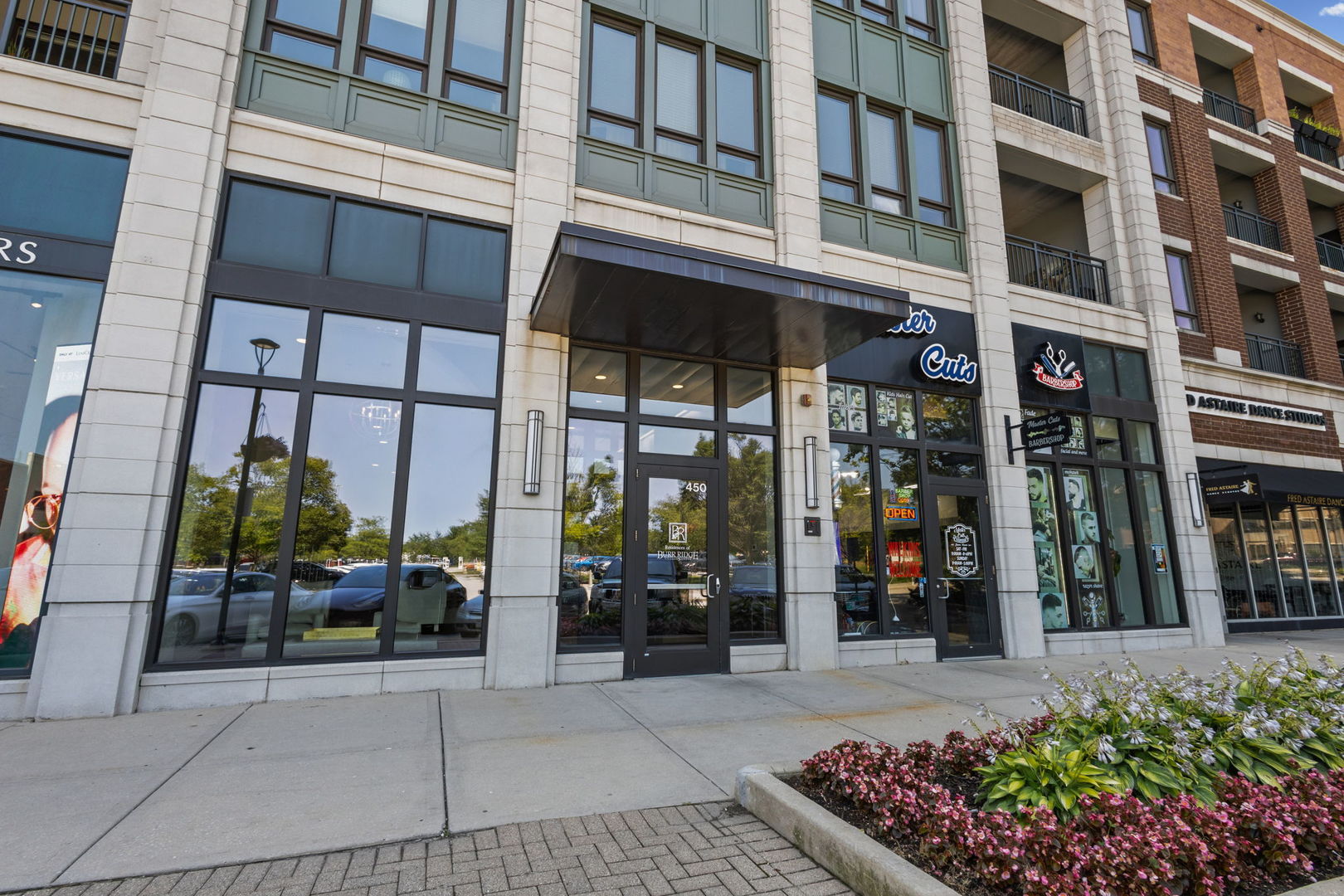 450 Village Center Drive 404 — photo