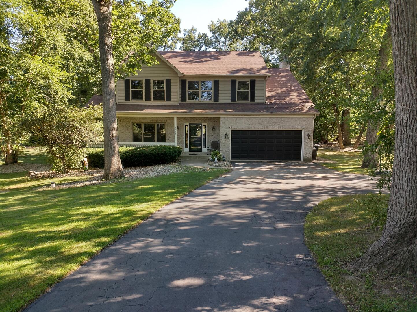 2307 N Country Springs Drive — photo