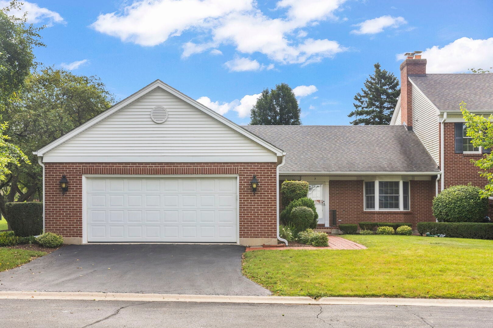 7 Douglas Drive — photo