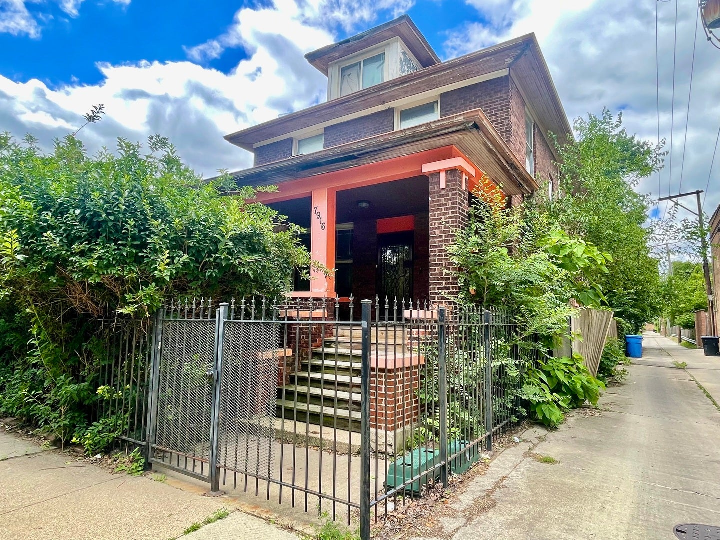 7916 S Constance Avenue — photo