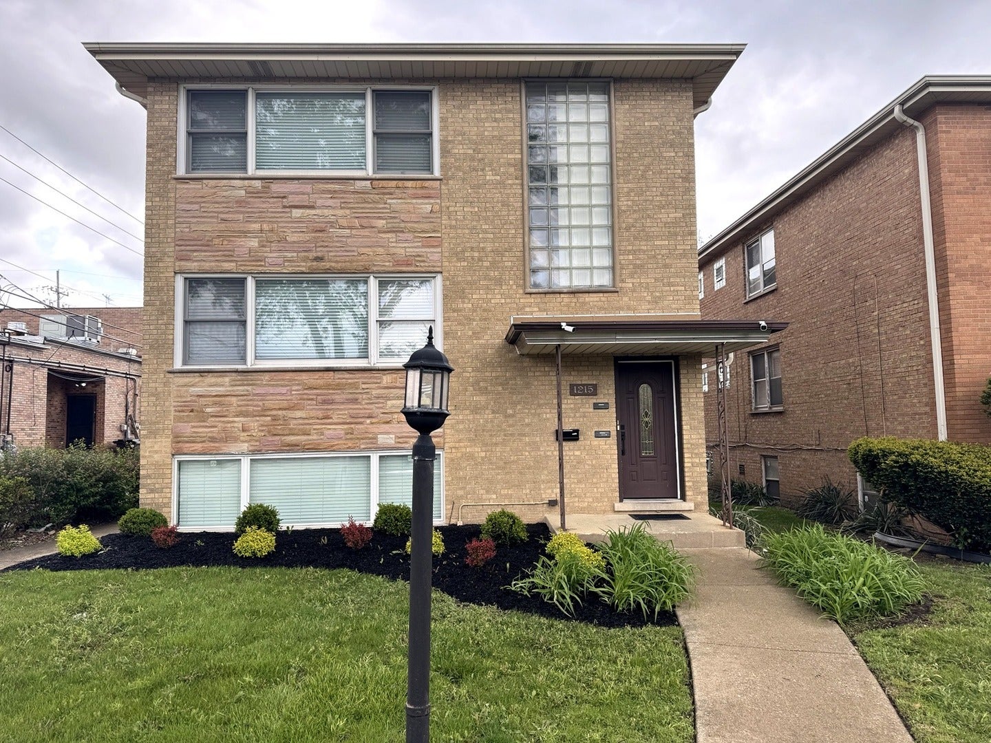 1215 Balmoral Avenue 2 — photo