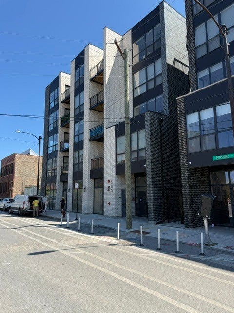 451 E Pershing Road, Chicago, IL 60653 — photo 3