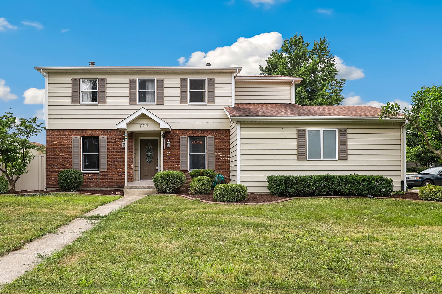 701 Deerwood Drive — photo