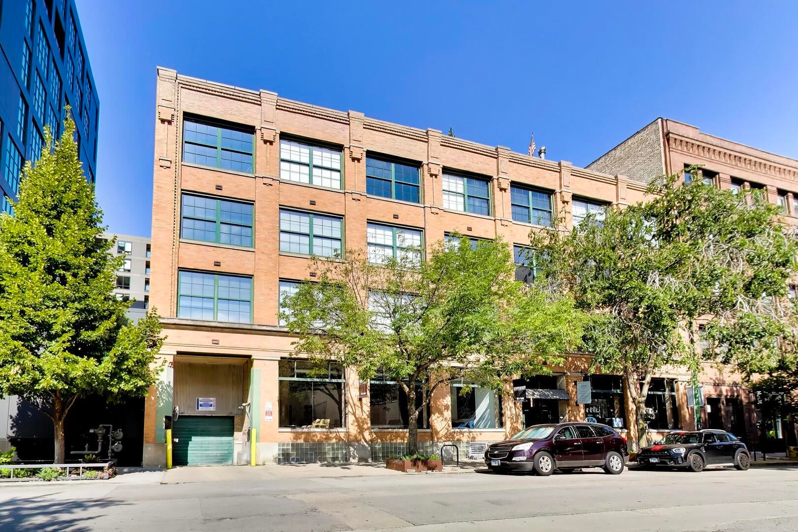 110 N Peoria Street 102 — photo