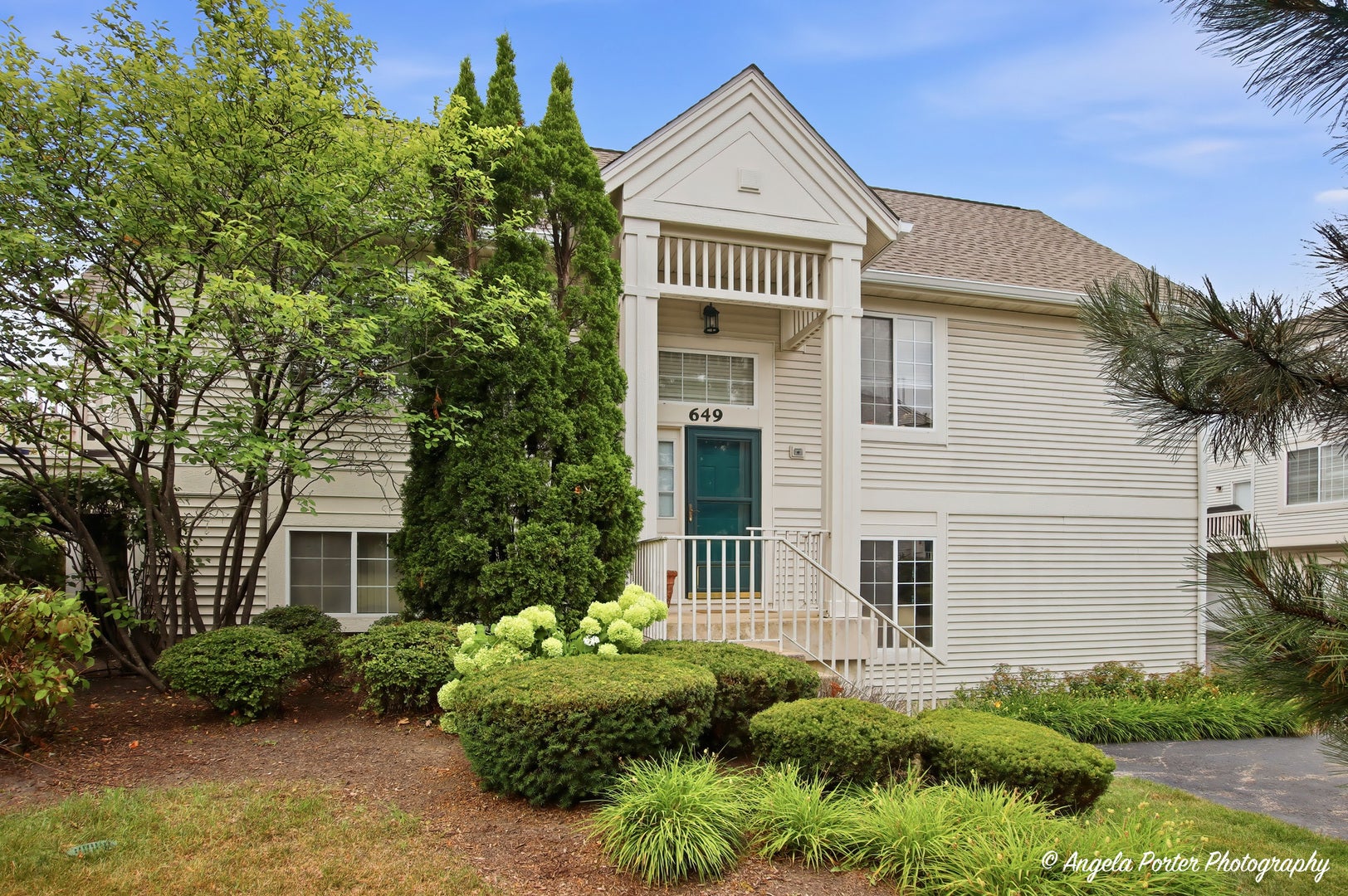 649 S Parkside Drive — photo