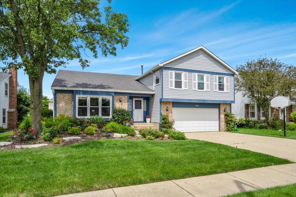 154 Newtown Drive — photo