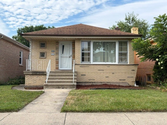 2545 W 115th Street — photo