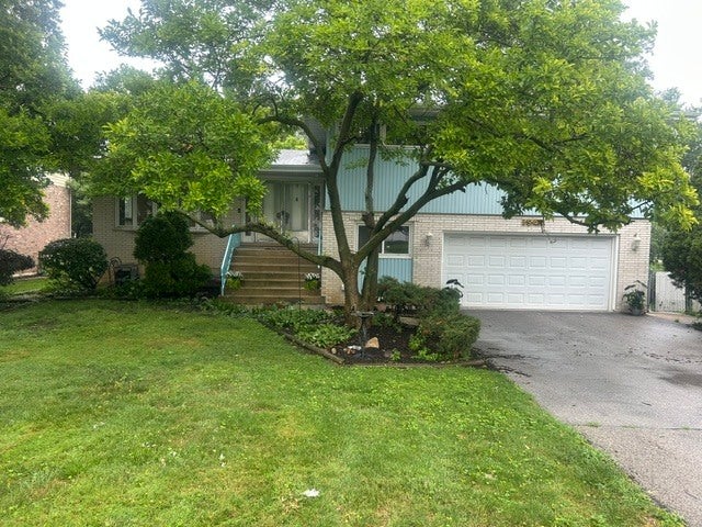 1S471 Monterey Avenue — photo