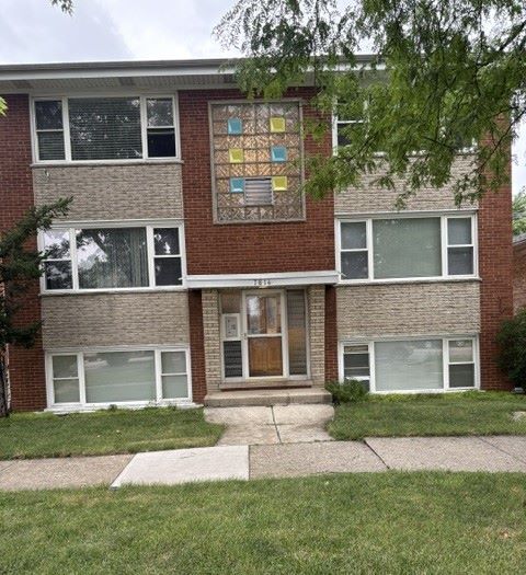 7814 W Belmont Avenue Gw — photo