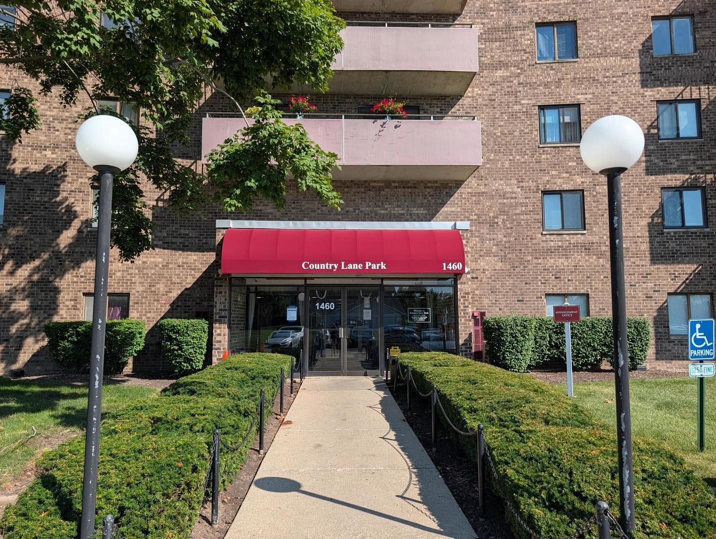 1460 Fairlane Drive 202 — photo