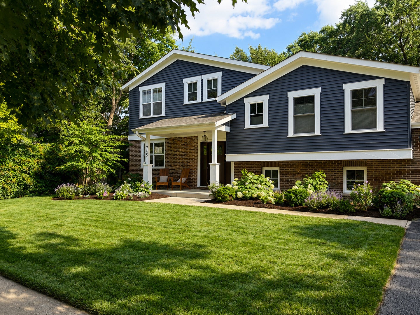 745 E Wilmette Road — photo