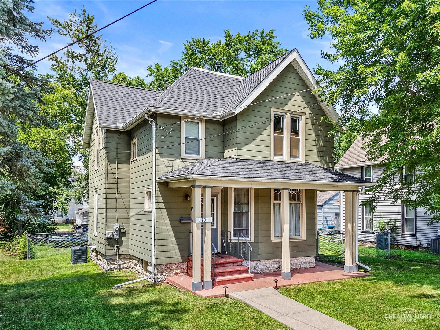 1101 W 4th Street — photo