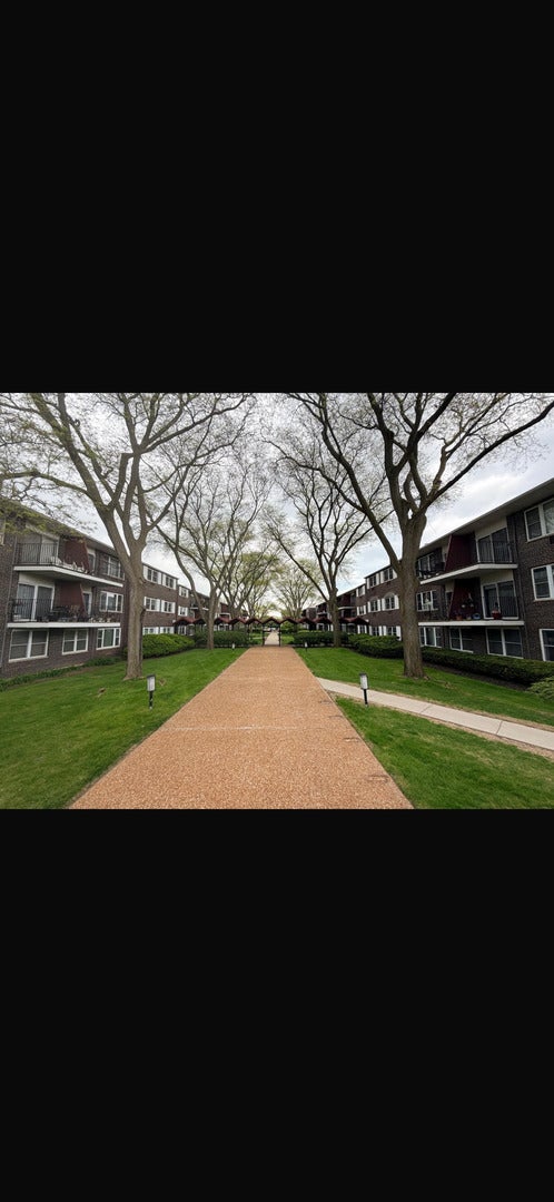 8710 Skokie Boulevard 3Bs — photo