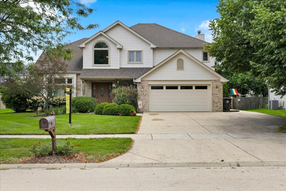 236 Isleview Drive — photo