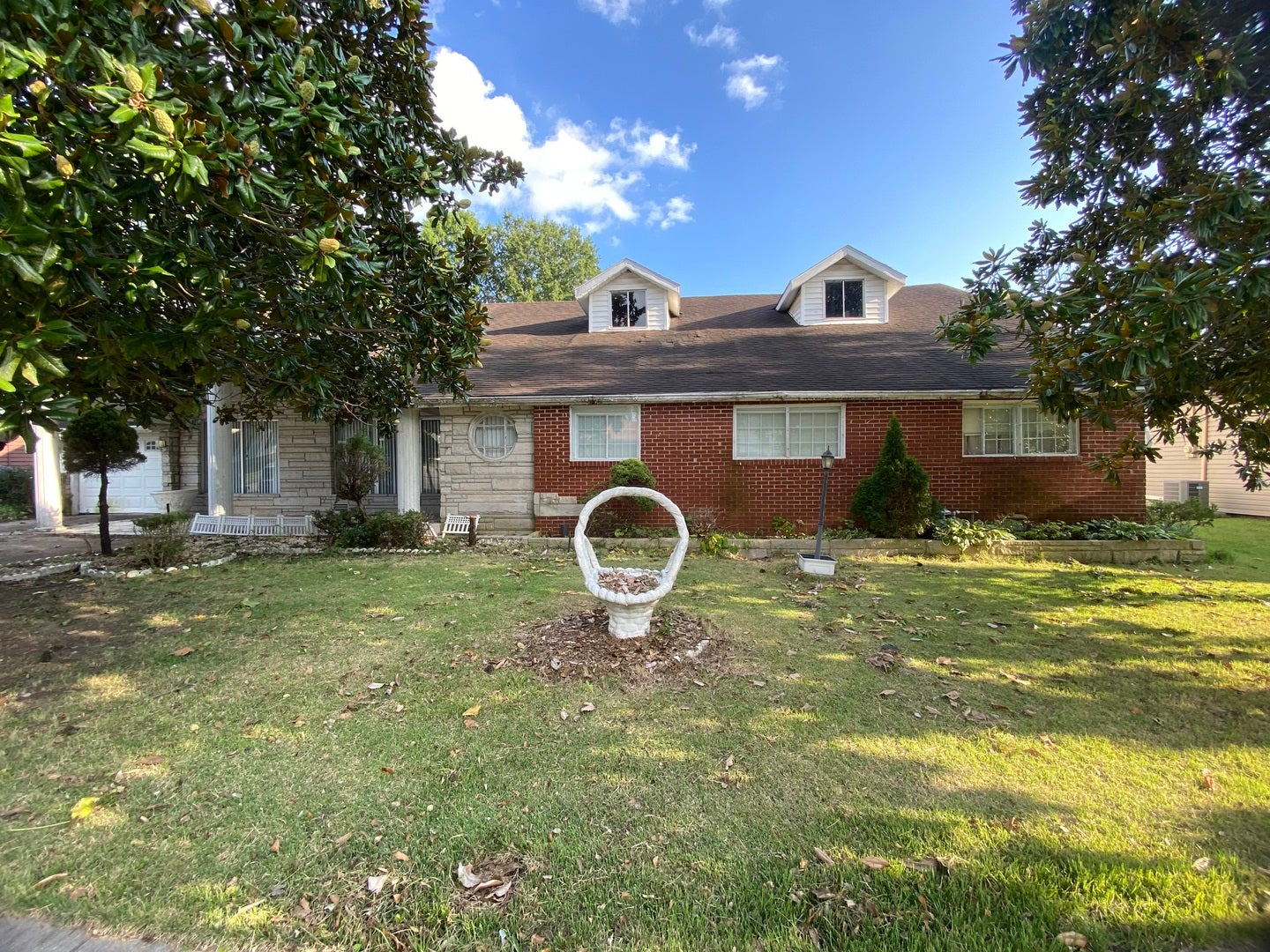 1504 E Saint Louis Street — photo