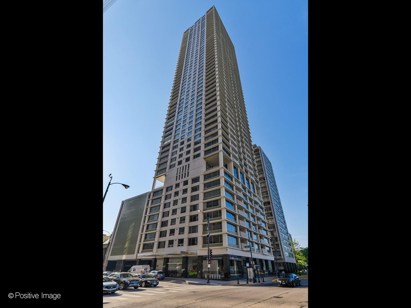 1000 N Lake Shore Plaza 44B — photo