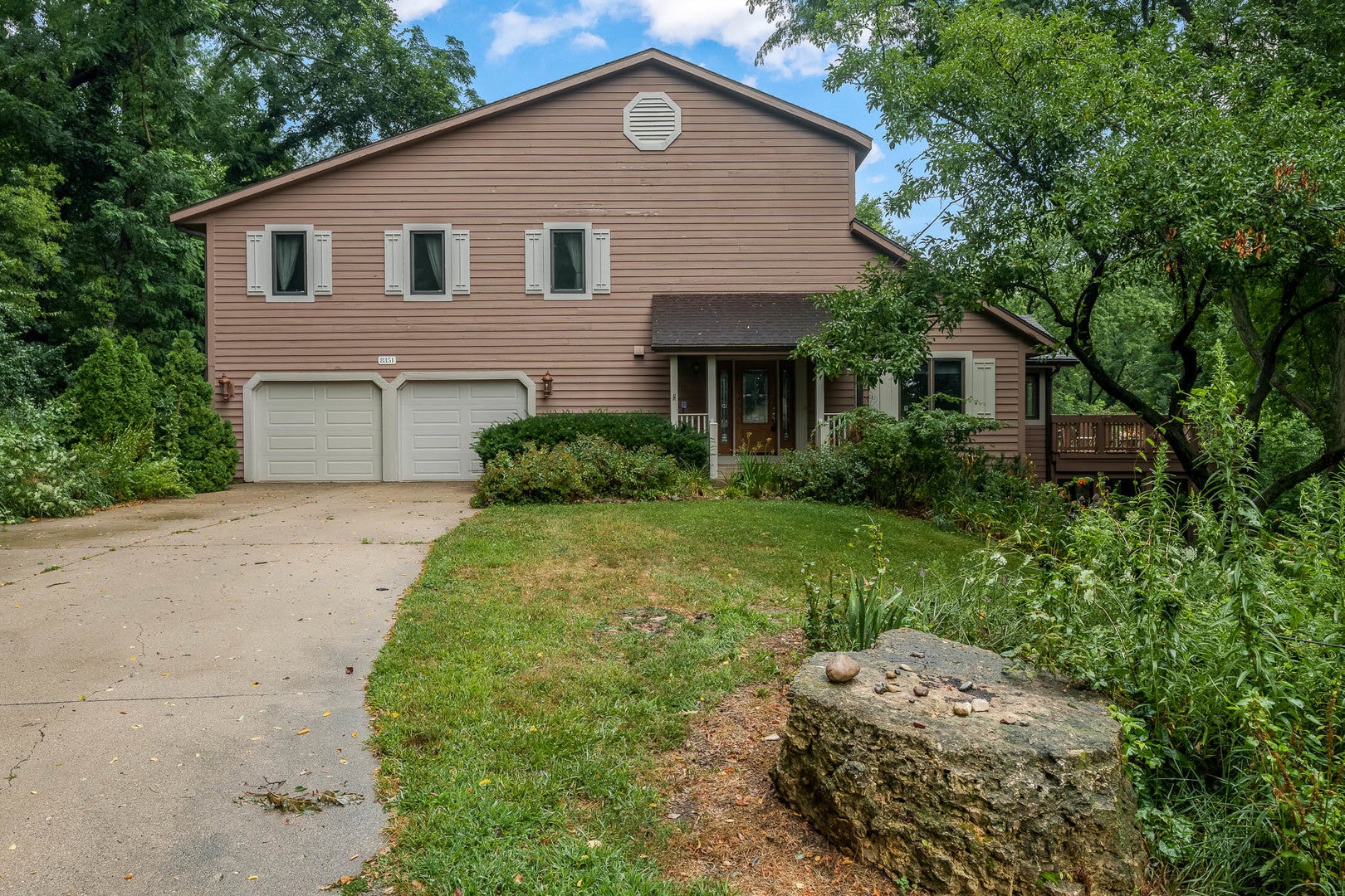 8351 Snaresbrook Road — photo