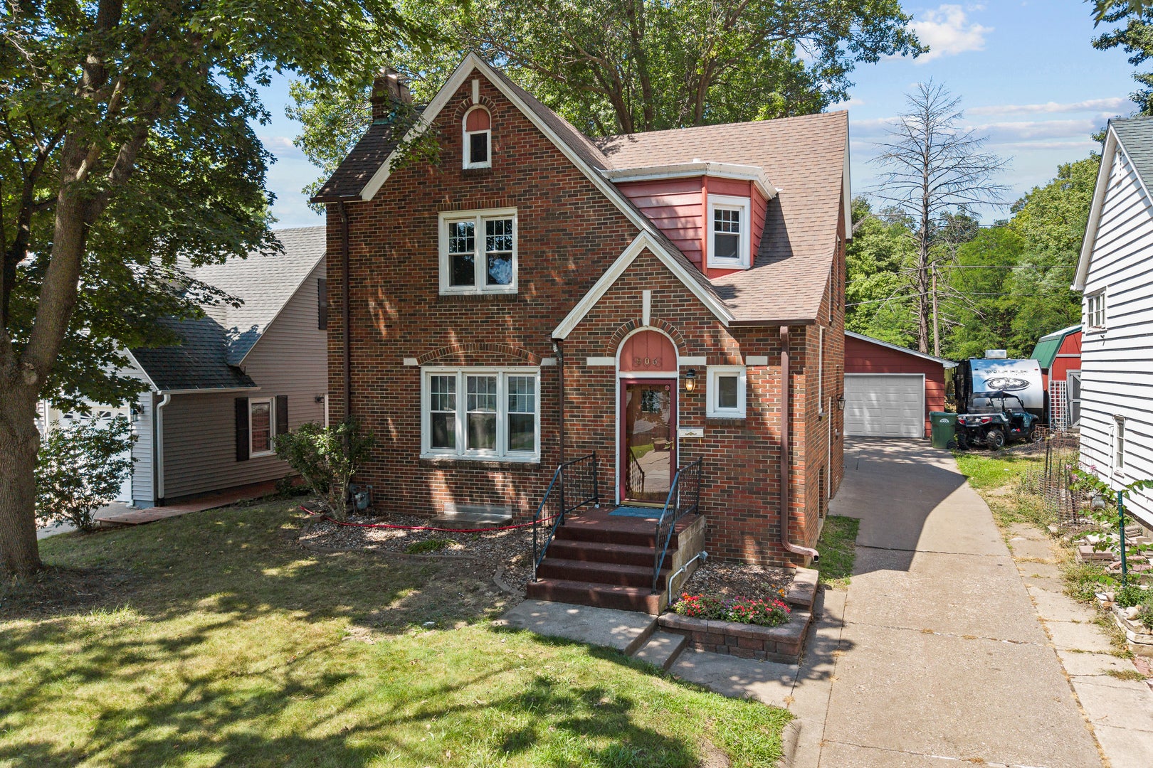 806 N 4th Street — photo