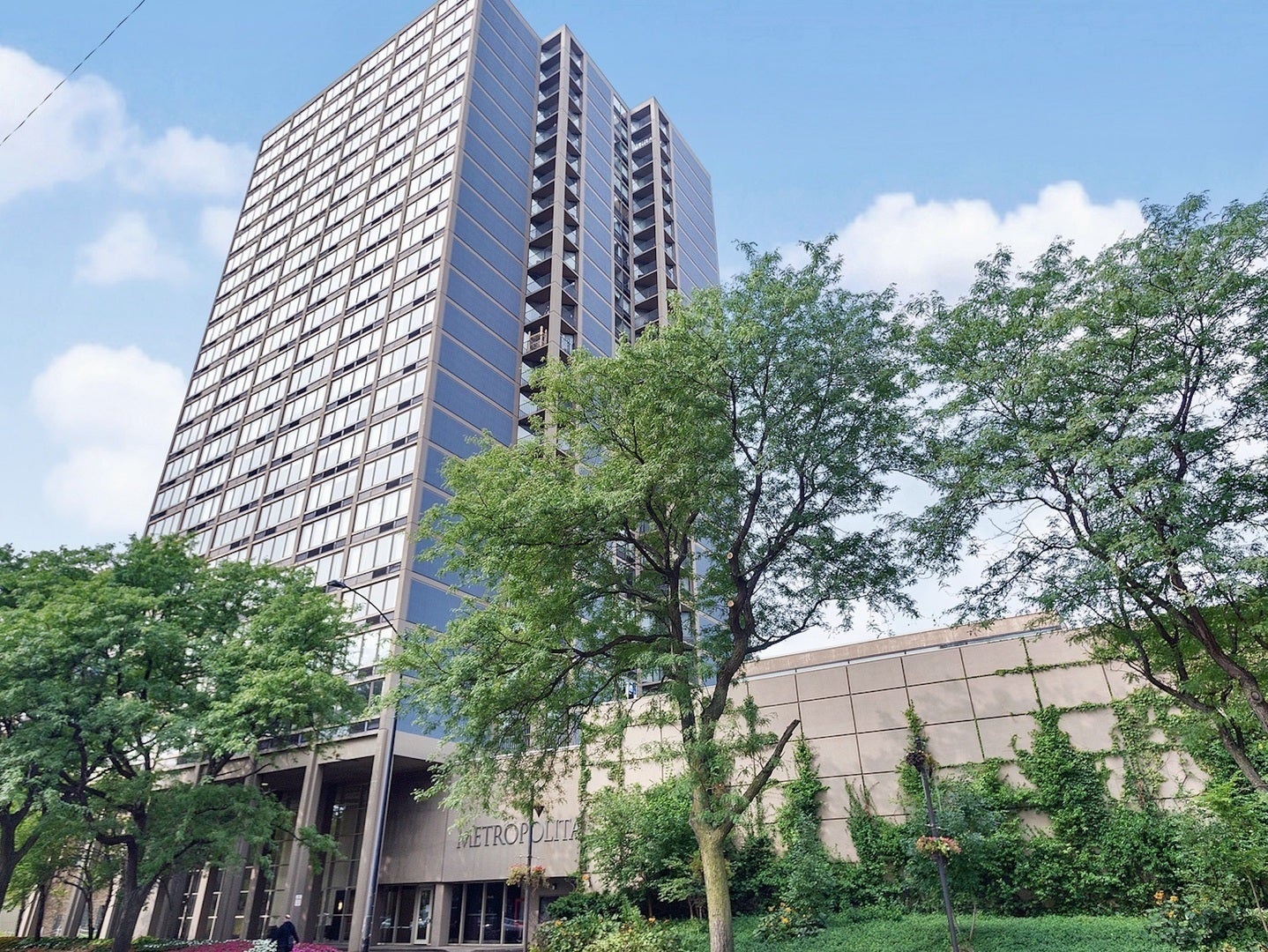 5320 N Sheridan Road 310 — photo
